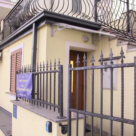 Veronica Rooms, Apartamento